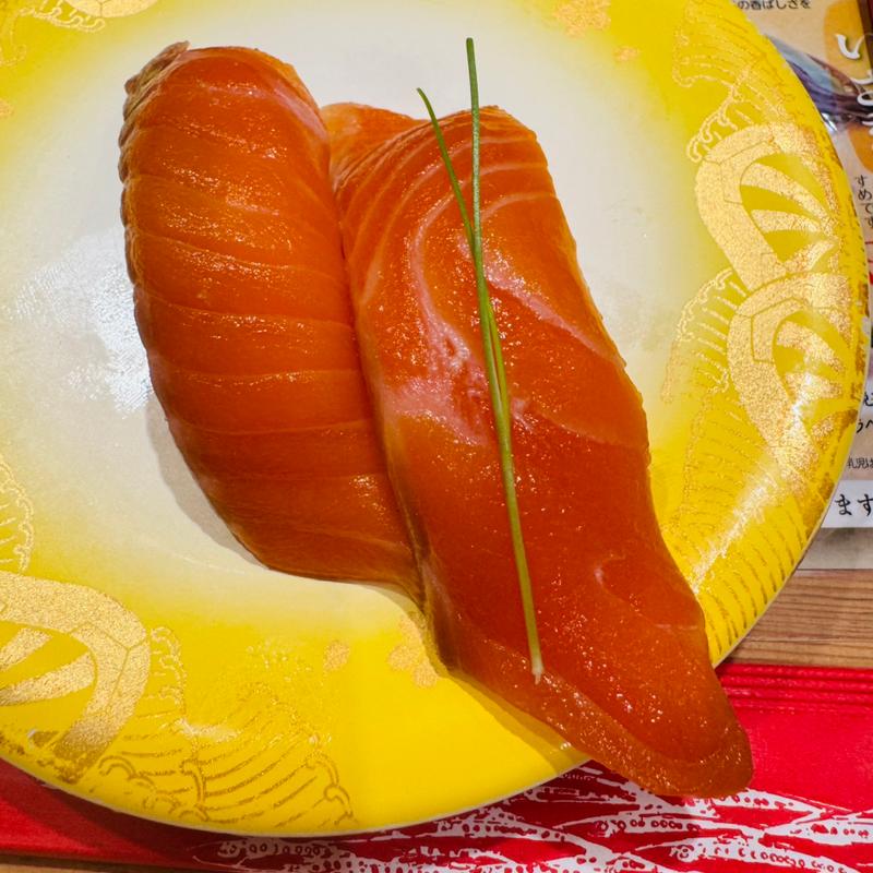 レモンサーモン食べ比べ(金沢まいもん寿司 イオンモール幕張新都心店)