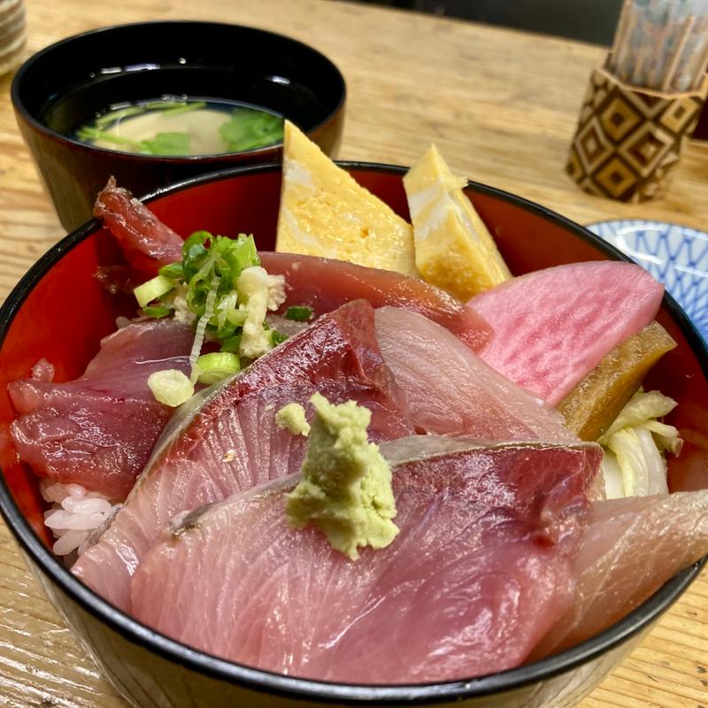 二食丼（ぶりとカツオ）(日本橋浜町 寿司 克)