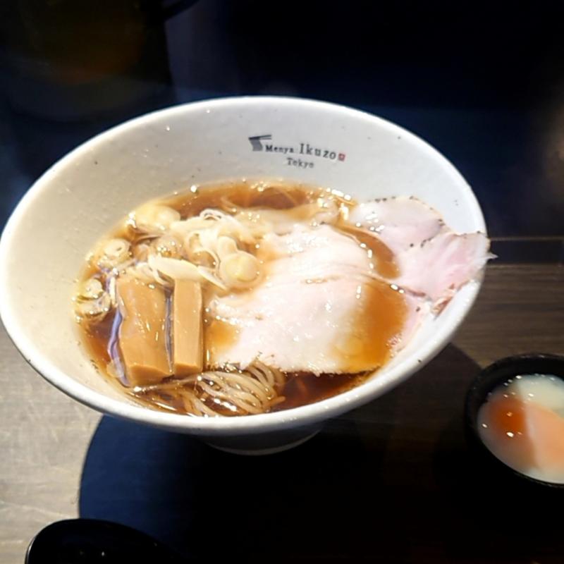 氷見ラーメン(Menya Ikuzo Tokyo（メンヤ イクゾウ トウキョウ）)