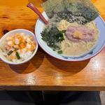 塩ラーメン、半ライス(椿　ラーメンショップ 木立店 )