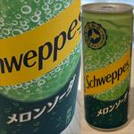 Schweppes・メロンソーダ・250 ml