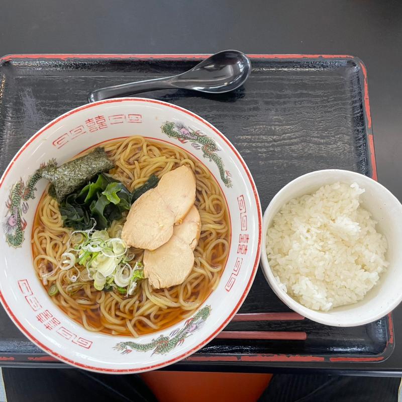ラーメン大盛　ライス(レストラン山茶花 （レストランサザンカ）)