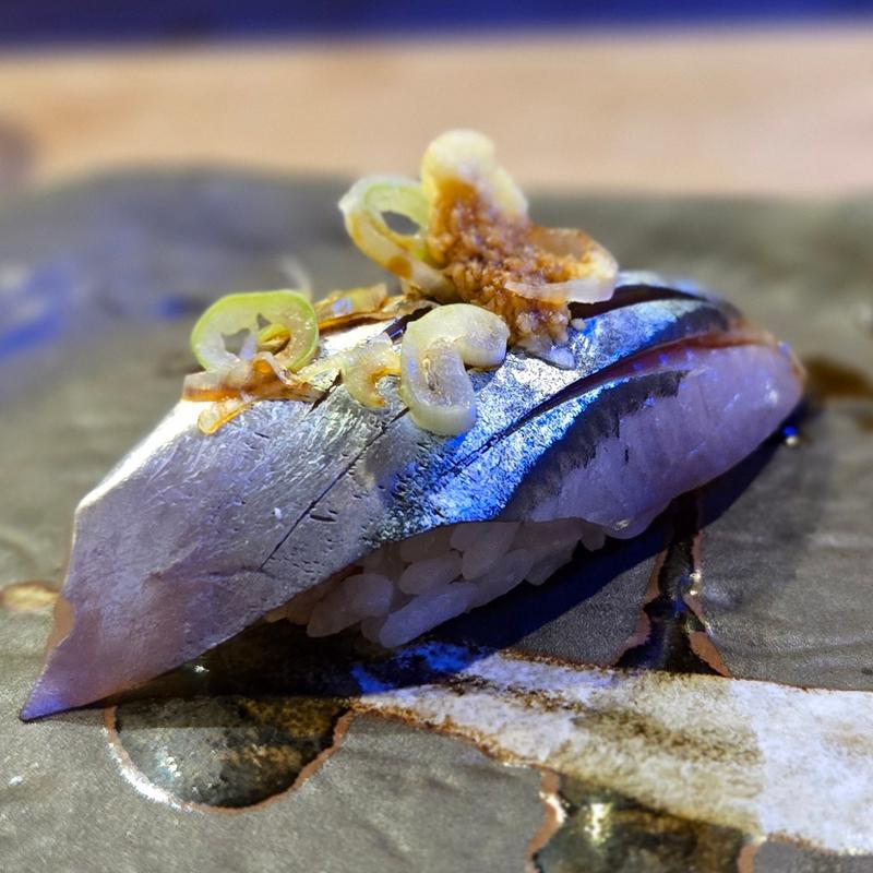 生秋刀魚(名代 駒寿司)