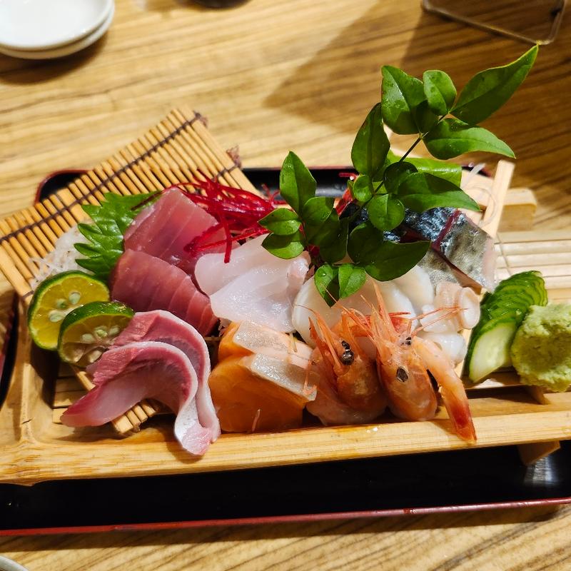 鮮魚竹盛り合わせ(たけすみ )