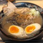 豚とろラーメン 大盛り煮卵入り