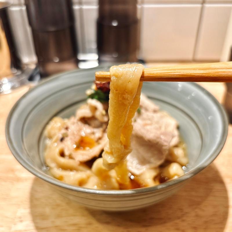 手打スタミナ(だしと麺 遊泳)