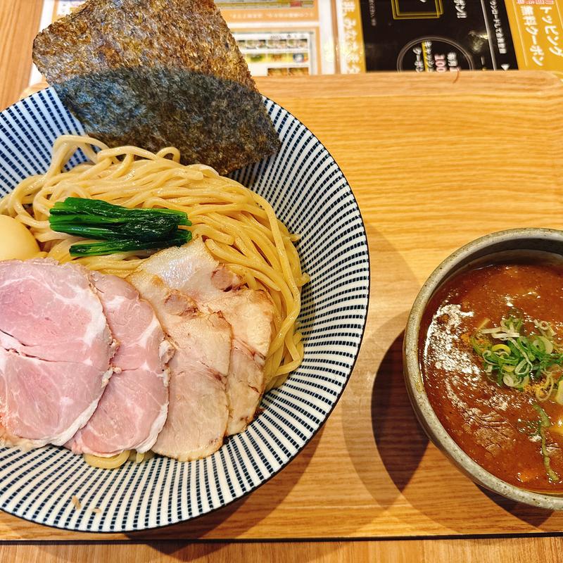 味玉豚骨魚介つけ麺(麺処ぐり虎 大阪なんばスカイオ店)