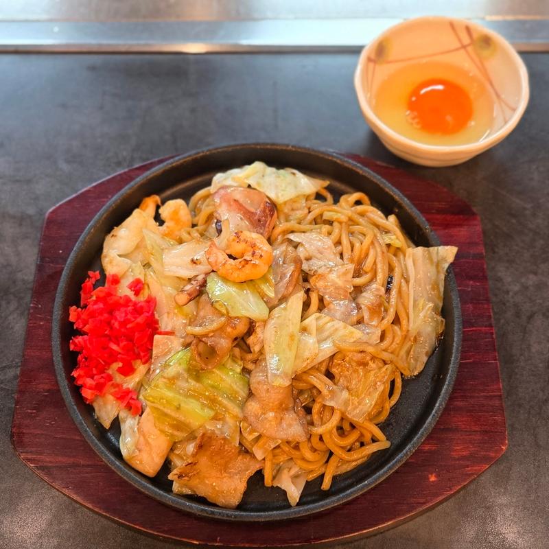 焼そば あじくらやスペシャル
生卵付き(お好み焼き あじくらや)