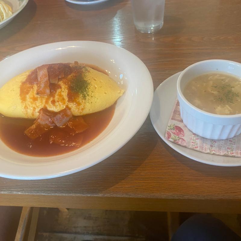 チーズ入りトマトのオムライスS (サラダorコーンスープ、ドリンクセット)(みるくカフェ )