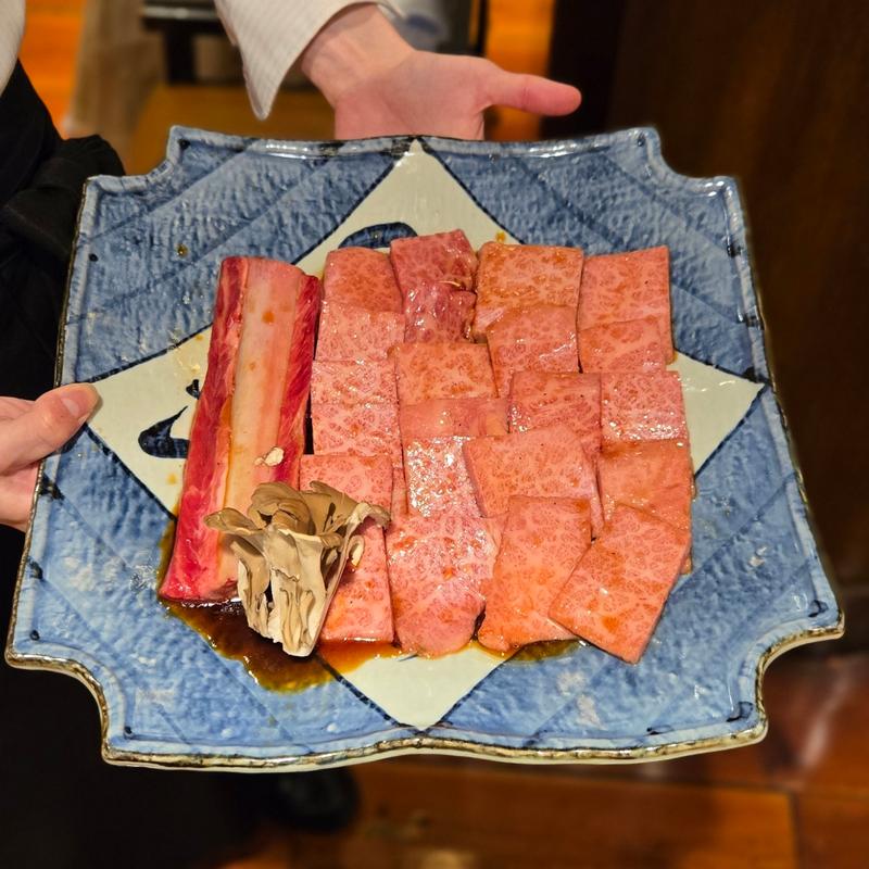 ジャンボ骨付きカルビ(本家味楽園)