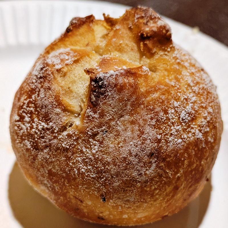 ベーコンペッパーパン(ホテルリリーフ小倉ANNEX)