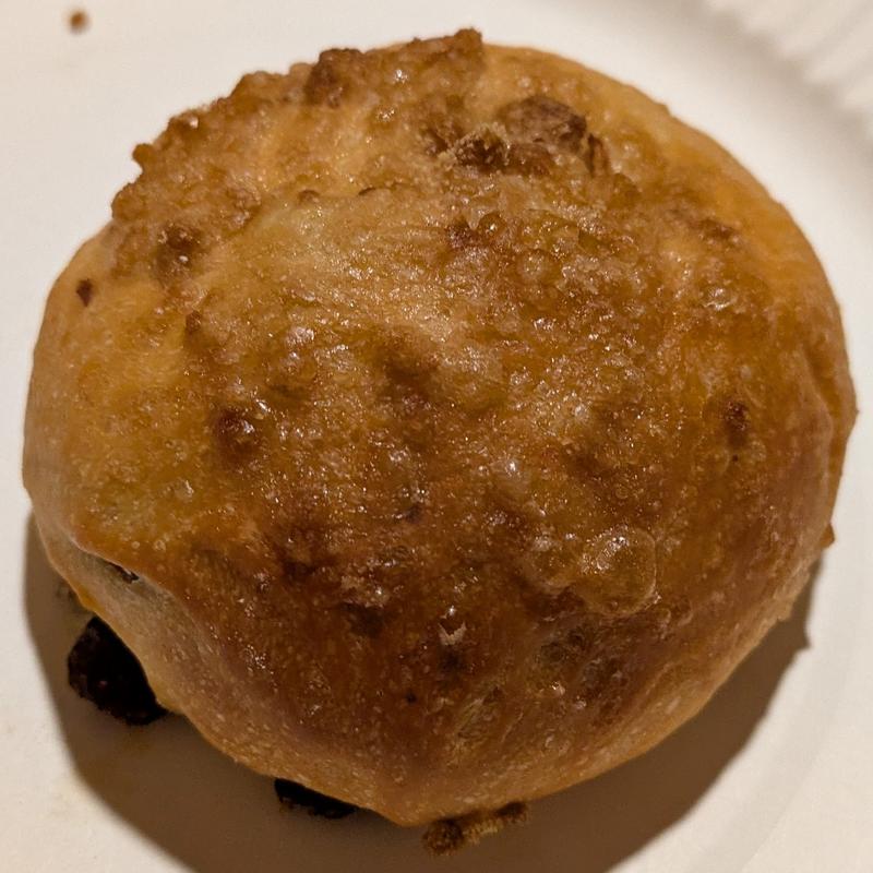 黒糖レーズンパン(ホテルリリーフ小倉ANNEX)