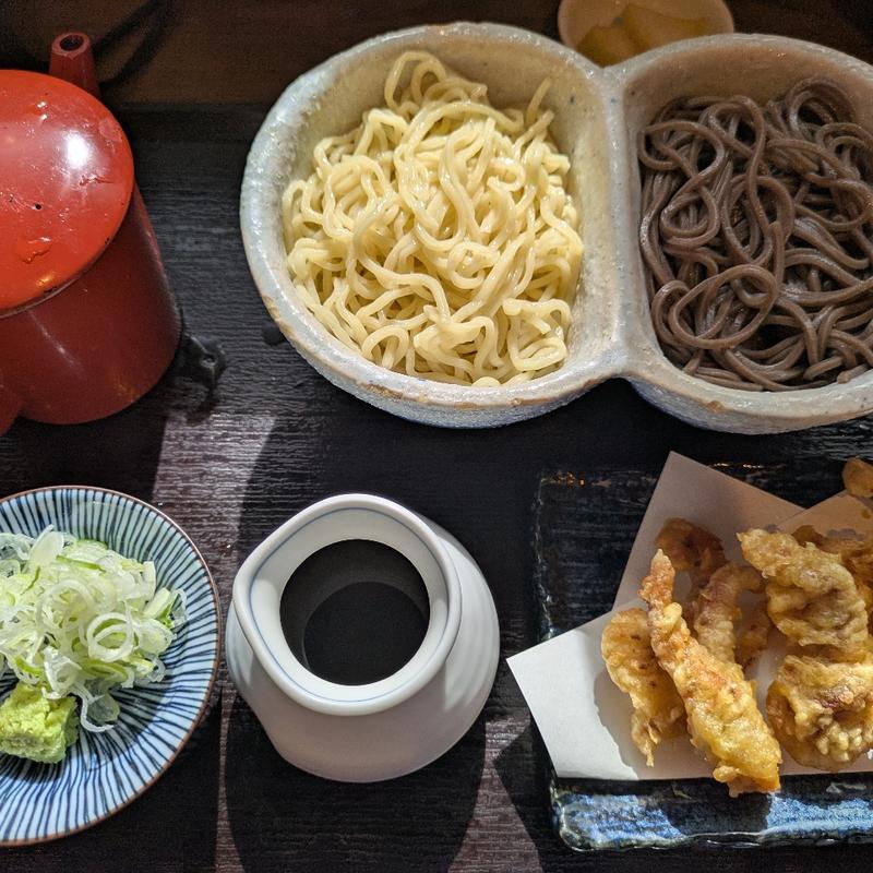 あいもり天（もりそば、もり中華、天ぷら）(肉そば 舞鶴 )