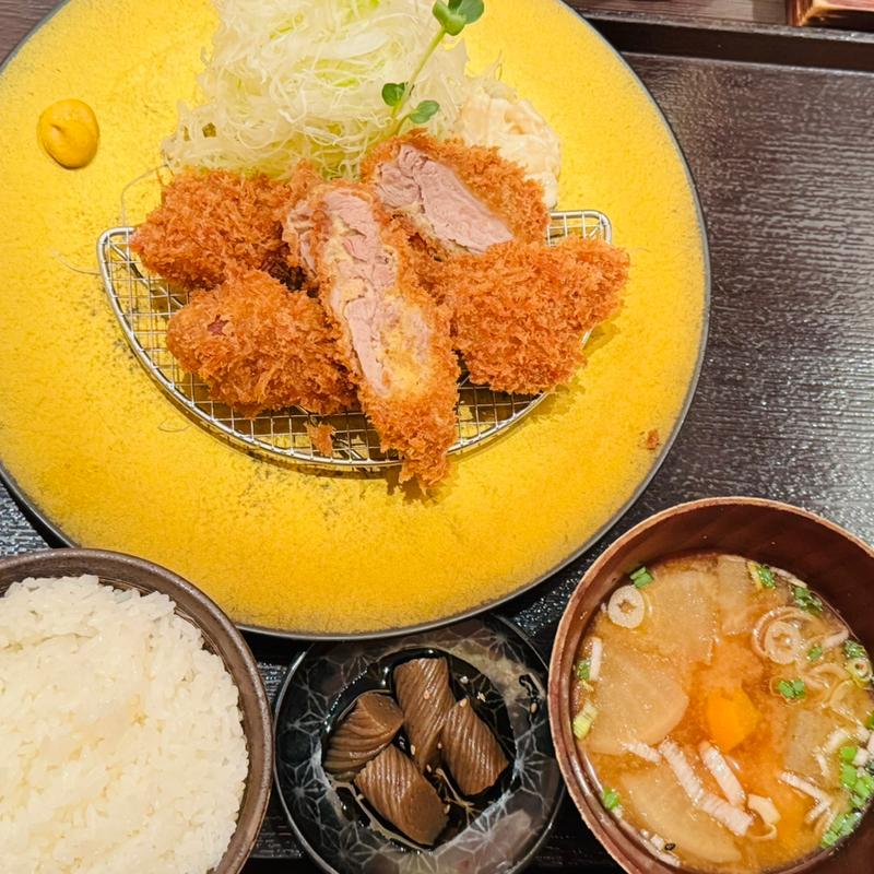 (とんかつ 双葉)