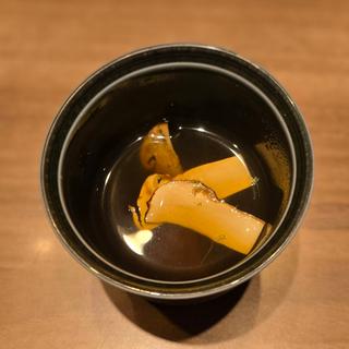 松茸と和牛のコンソメ
