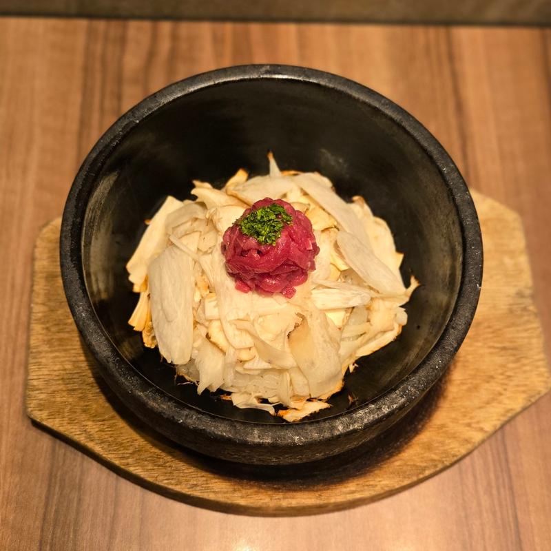 松茸とキノコ、厳選部位の石焼ごはん(うしごろ 銀座店)