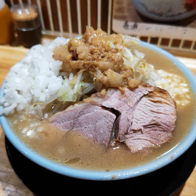 ラーメン 厚豚1枚＋刻みたまねぎ(俺の生きる道 関内マリナード地下街店)