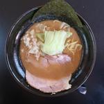 豚骨しょうゆ(拉麺チートデイ)