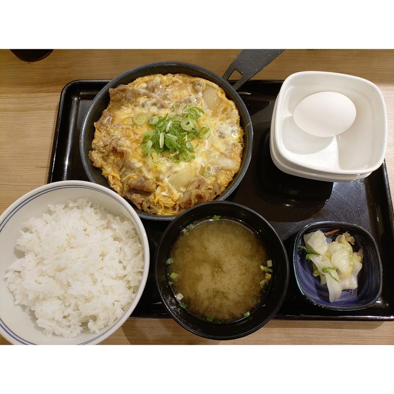 チーズ月見牛とじ御膳(吉野家 ４号線水沢店 )