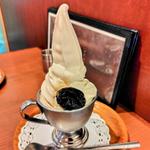 モカソフト(ミカド珈琲 日本橋本店)