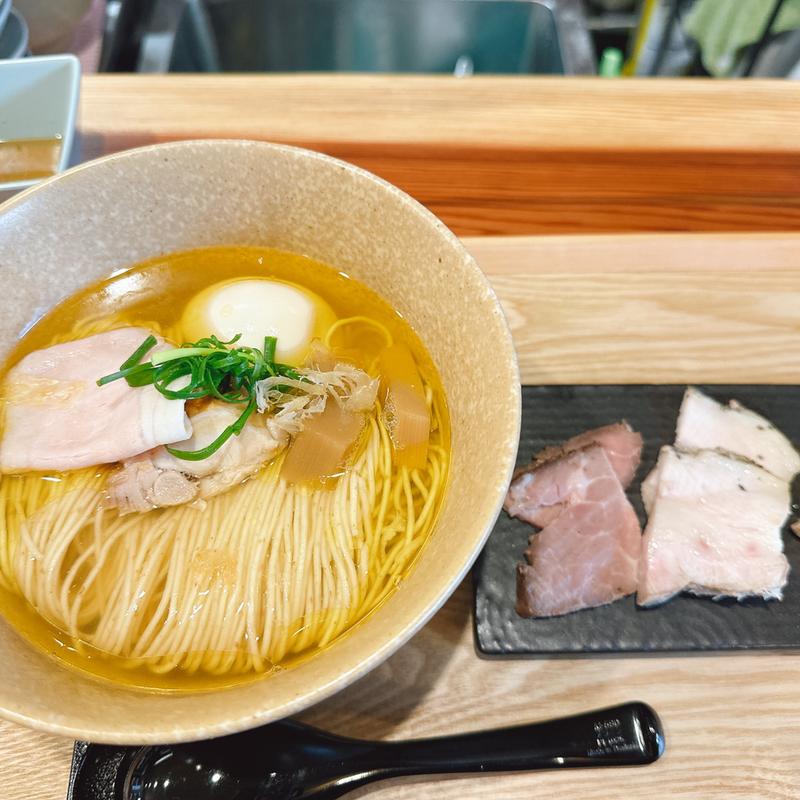 特製鶏出汁塩そば(中華そばかたばみ)