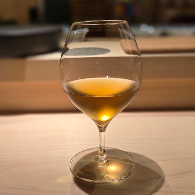 東方美人(とうほうびじん)(鮨 由う)