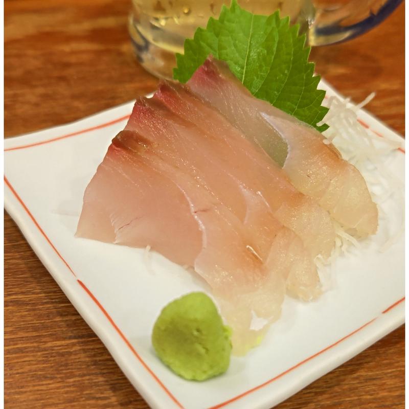 青チビキ昆布〆(釣宿酒場マヅメ 野毛本店)