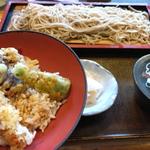 穴子天丼とそばのセット(そば道 東京蕎麦style 大井町本店)