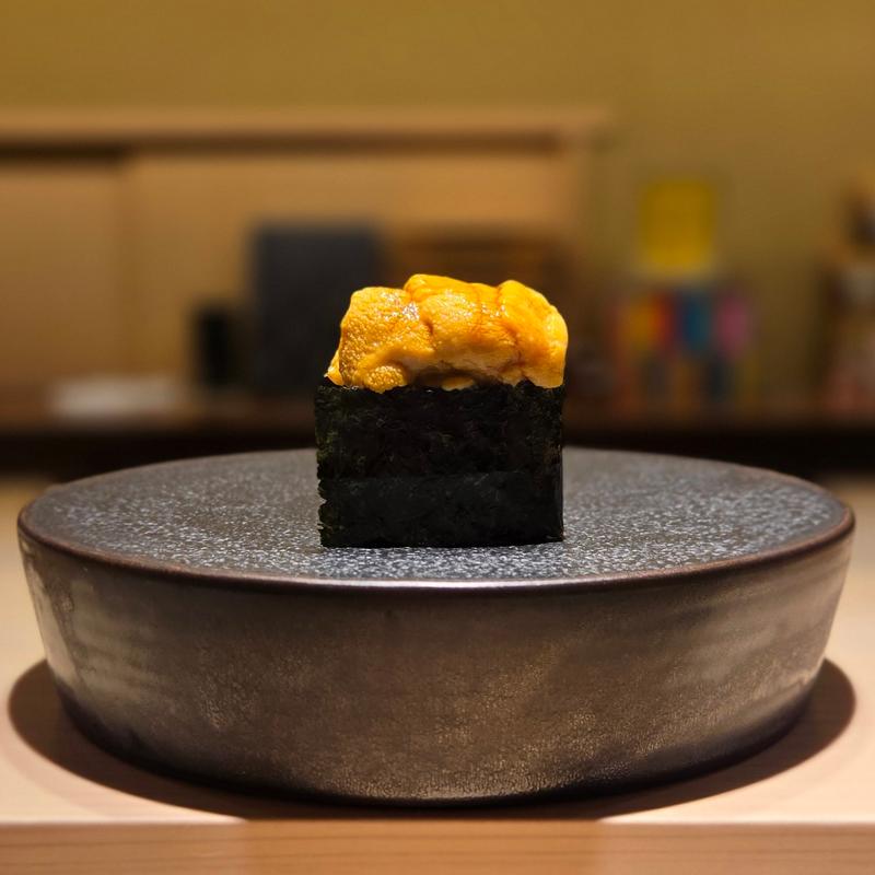 紫雲丹軍艦(鮨 由う)