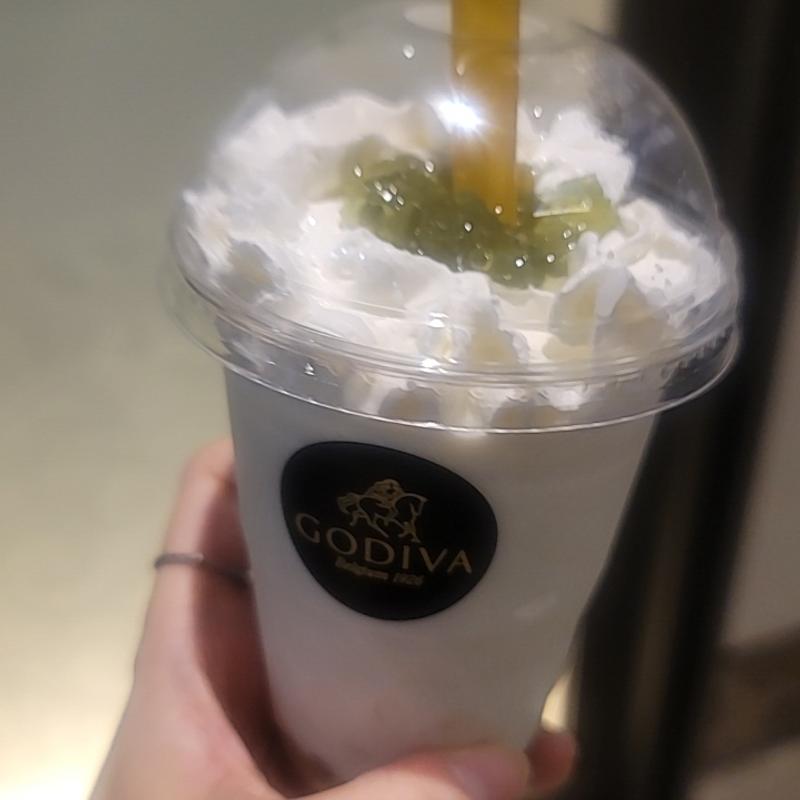 シャインマスカットショコリキサー(GODIVA)