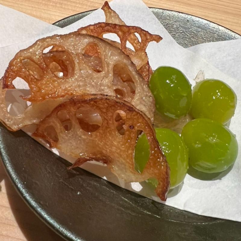 蓮根素揚げ、揚げ銀杏(寿し 笙（Hotel 坐樂閑）)