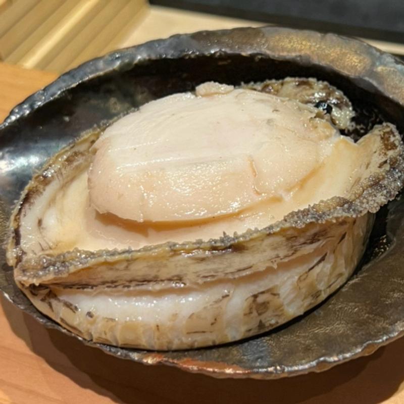 肉厚黒アワビの柔らかスチーム(寿し 笙（Hotel 坐樂閑）)