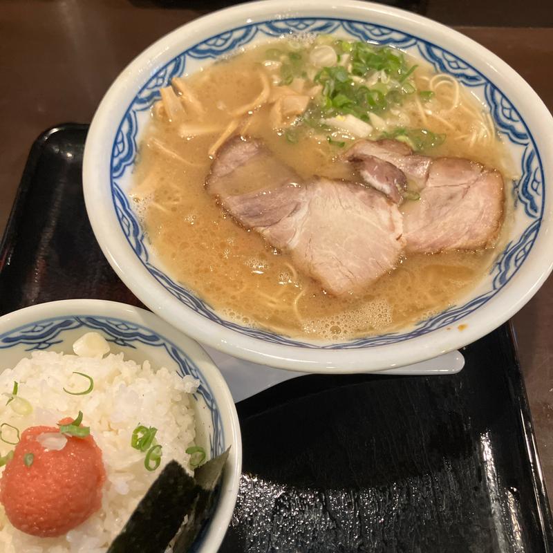 ラーメンと明太子ライス（小）(博多麺房赤のれん 西麻布本店)