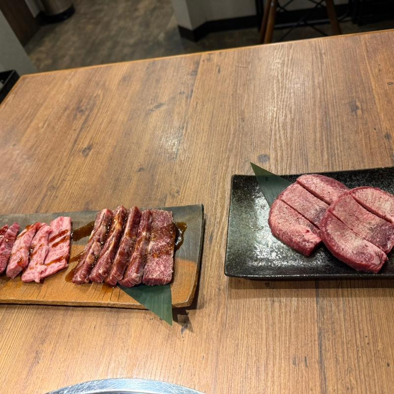 (ホルモン・焼肉 匠)