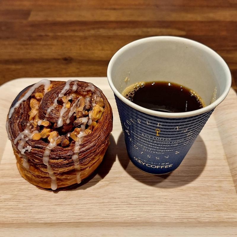 シナモンロール(Boulangerie Lafi)