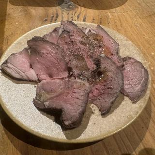 ラム肉の黒胡椒マリネ