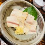 鯨のタン刺（さえずり）
