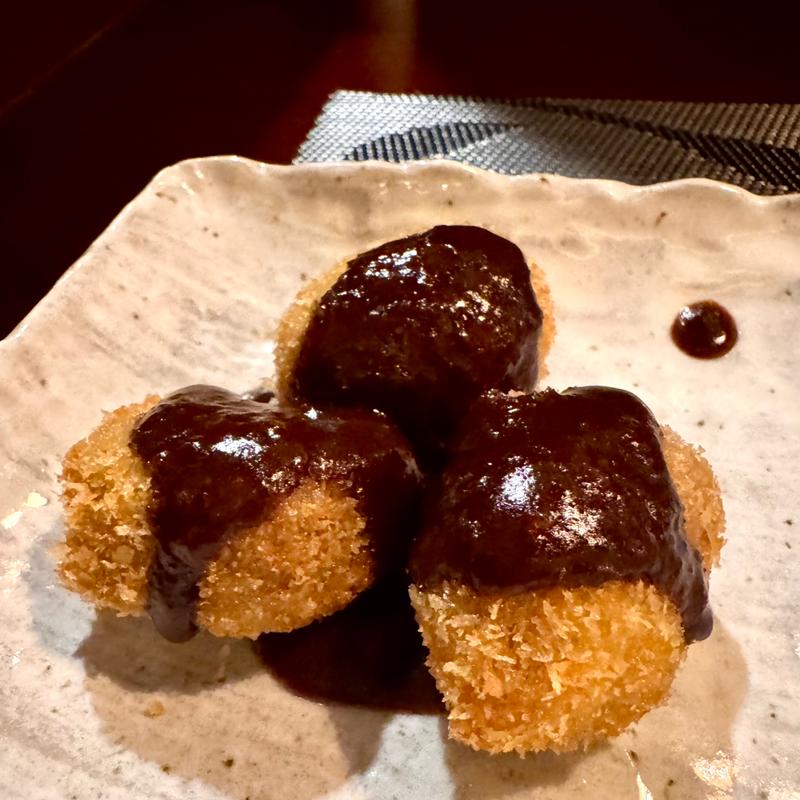 特選黒毛和牛ひとくちかつ(れすとらん 源ちゃん)