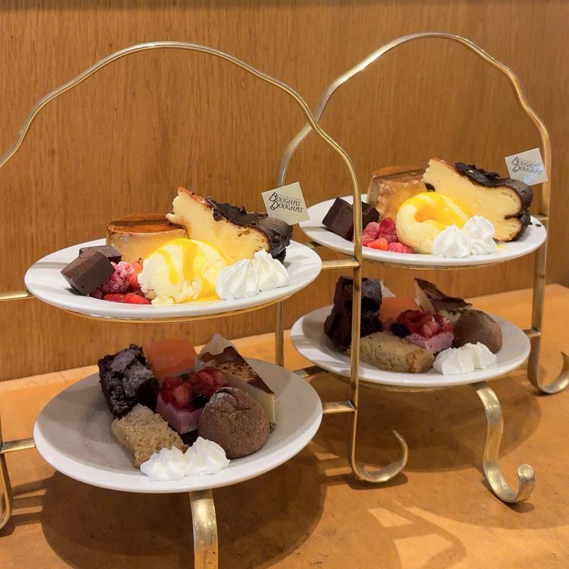 ブーニャDEドルチェスタンド(Café Bougnat Bougnat ～ブリーゼブリーゼ～)