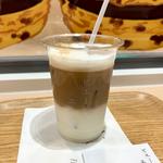 ローステッドコーヒー　アイスカフェラテ