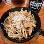 鉄板豚バラスタミナ焼き
