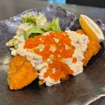 秋鮭フライタルタルいくら乗せ