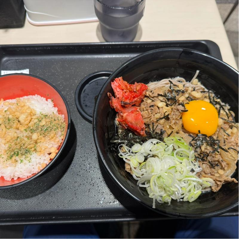 月見うま肉そば(名代 富士そば 飯田橋店 )