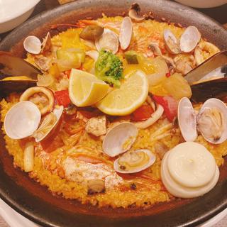 海の幸のパエリア(ラ・カスエラ （La Cazuela）)