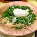 ペペロンチーノ＋柔らか青豆の温サラダ