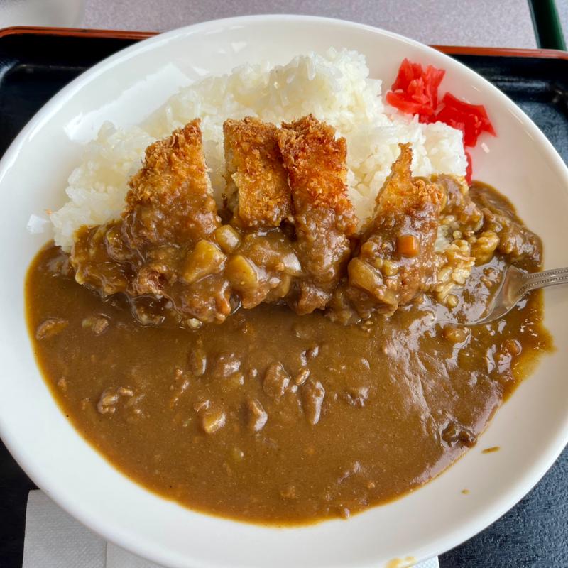 チキンカツカレー(食事処ヒロ)