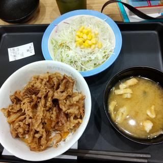 ランチ牛飯セット