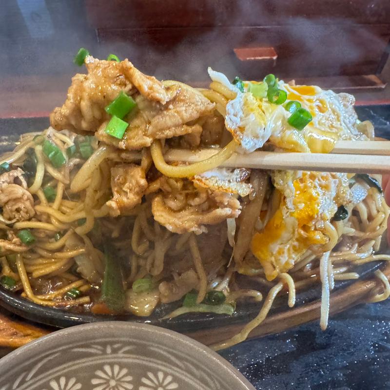 鉄板焼きそば(まるた )