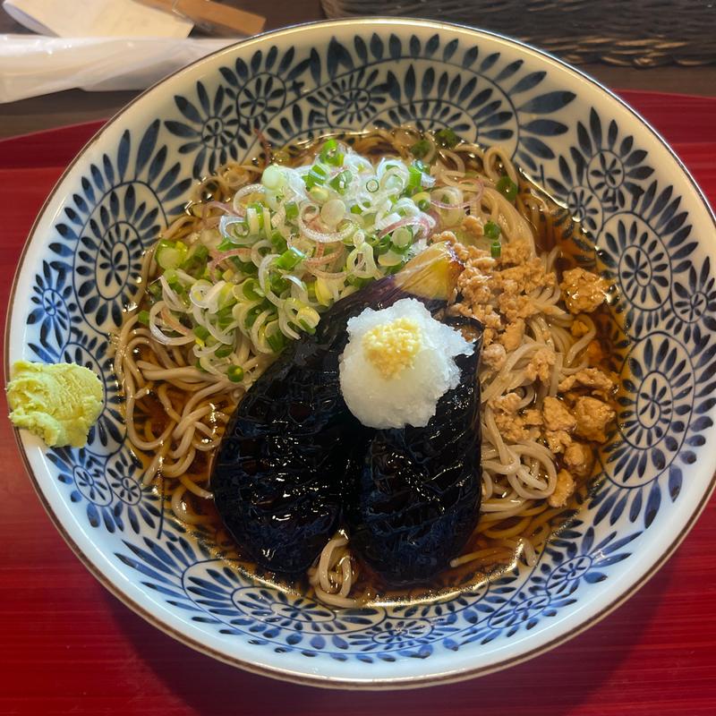 揚げナスとたっぷり薬味の冷やしそば(燙菜（たっさい）)