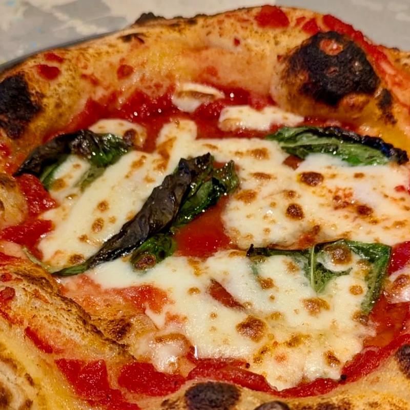 マルゲリータ(400℃ PIZZA Piu Shimokitazawa)